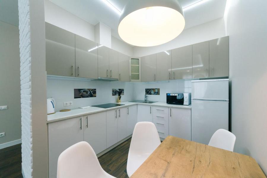 Квартира На Улице Деловая Kiev Exterior foto